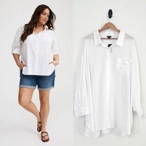 Torrid Women Size 4 Bright White Long Sleeve Drop Shoulder Button Down Shirt NWT